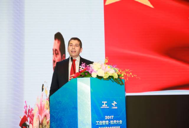 意大利語(yǔ)翻譯,意大利語(yǔ)交傳,意大利語(yǔ)交替?zhèn)髯g.jpeg